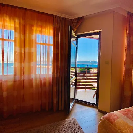 Family Saint Nikola And Free Parking Nessebar