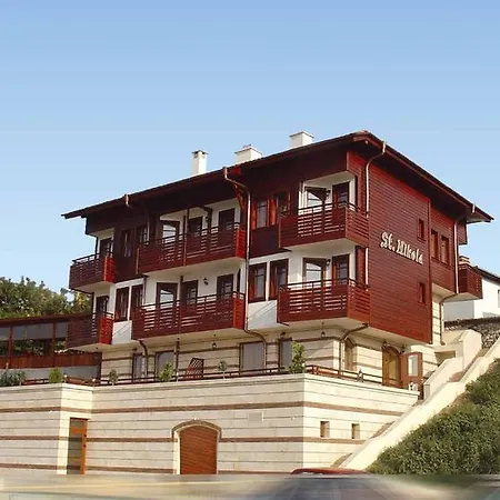 Hotel Family Saint Nikola And Free Parking 3*