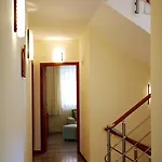 Family Saint Nikola 3* نيسيبار