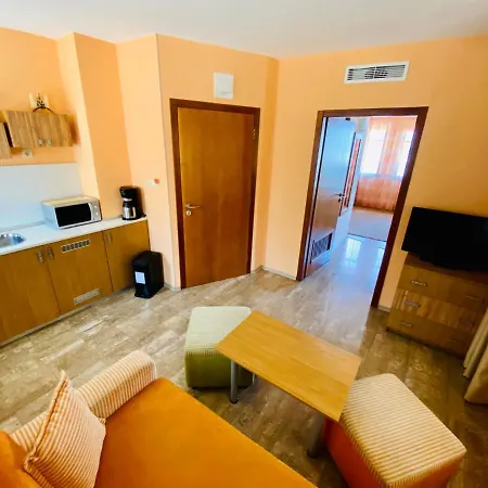 فندق Family Saint Nikola - Free Parking 3*