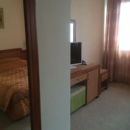 Hotel Family Saint Nikola And Free Parking Nesebăr