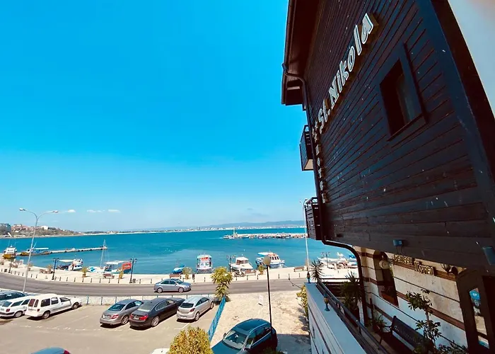 Family Saint Nikola Hotel 3*