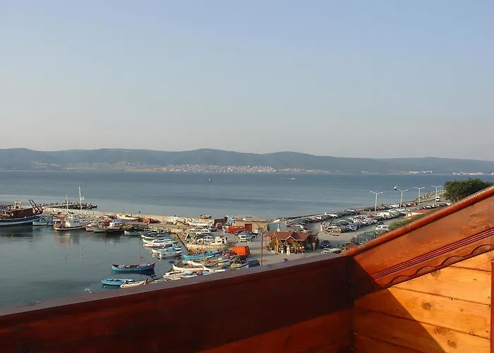 Family Saint Nikola Hotel